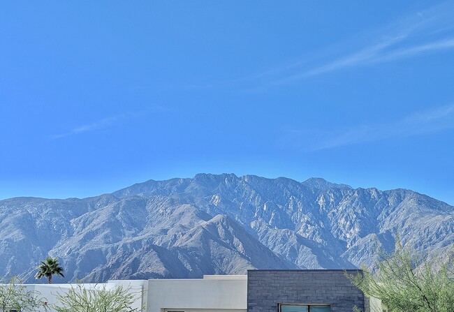 Building Photo - 3402 Ambassador Dr