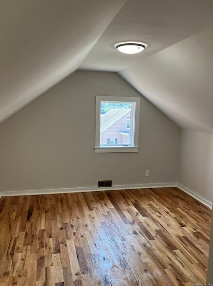 Building Photo - 38 Clifton Ave