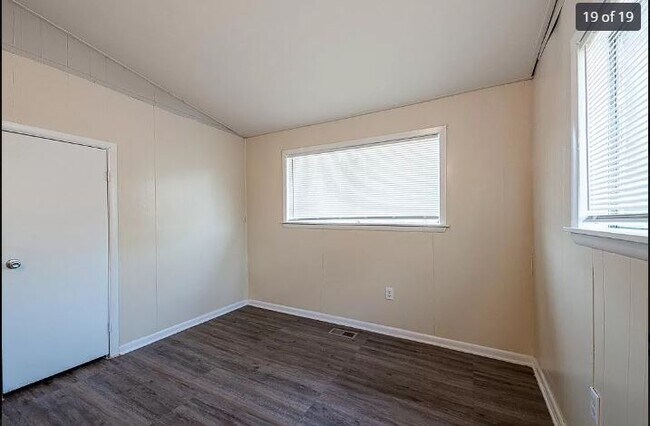 Building Photo - 4 Fulmer Ln