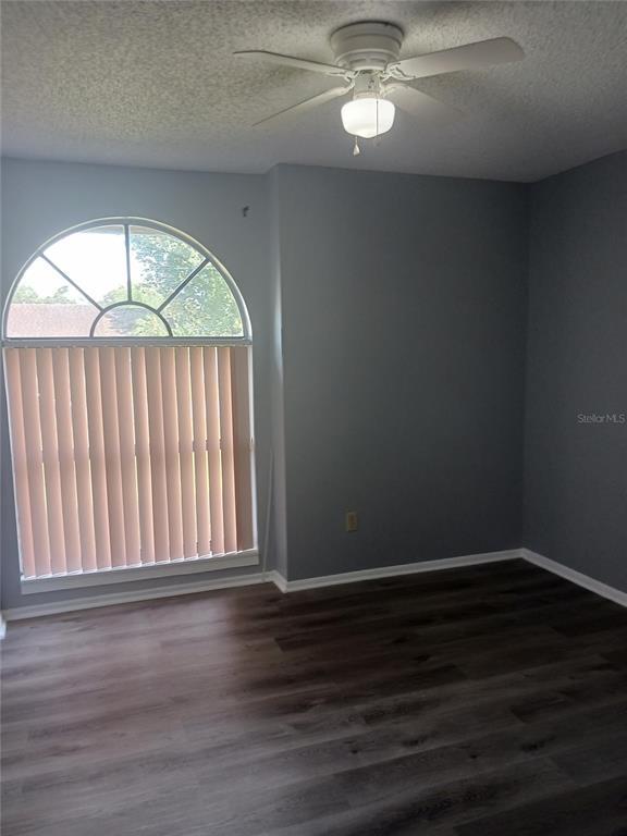 Building Photo - 7706 Covedale Dr