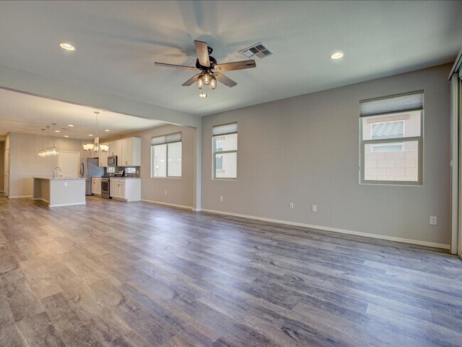Building Photo - 14266 E Hub Dr