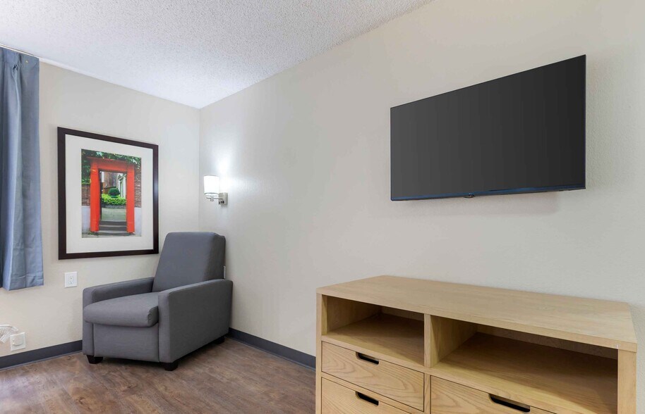 Building Photo - Furnished Studio-Arlington - Six Flags