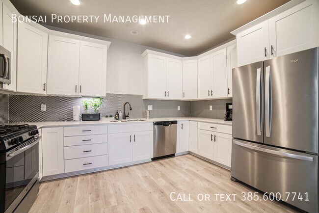 Building Photo - 6189 Birch Run Rd