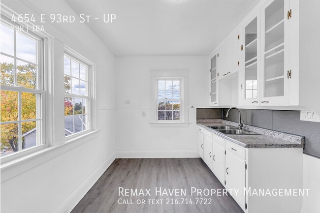 Building Photo - 4654 E 93rd St