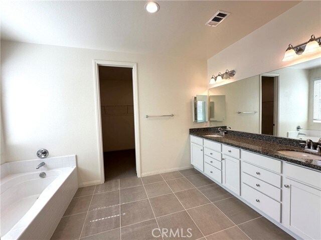 Building Photo - 12645 Bryce Ct