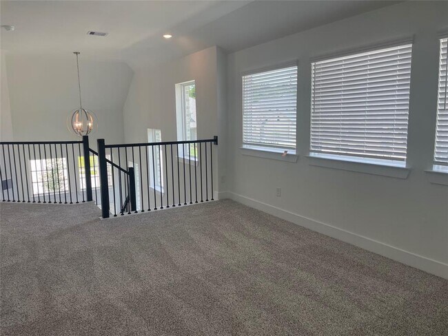 Building Photo - 2203 Garden Arbor Ln