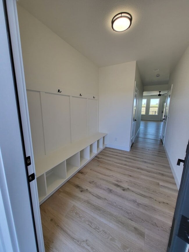 Building Photo - Beautiful Newly Built 3 Bedroom 2.5 Bath Townhome In Sweetgrass!!!!!