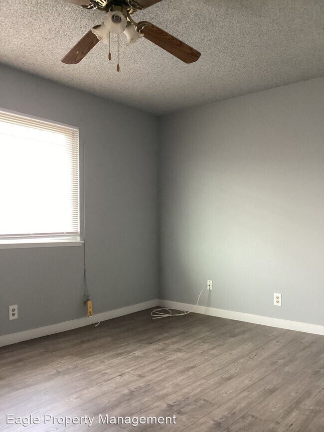 Building Photo - 2 br, 1 bath House - 4440 Calandria Street #3