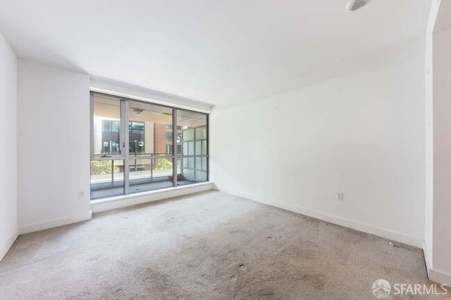 Building Photo - 708 Long Bridge St