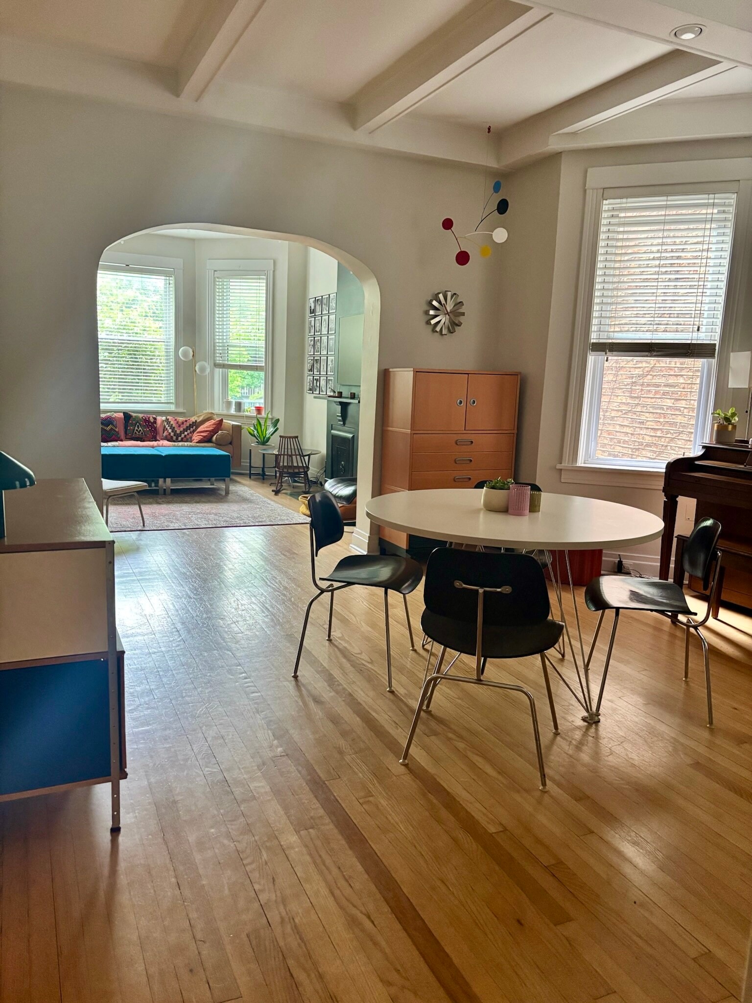 Dining Room - 4532 N Albany Ave
