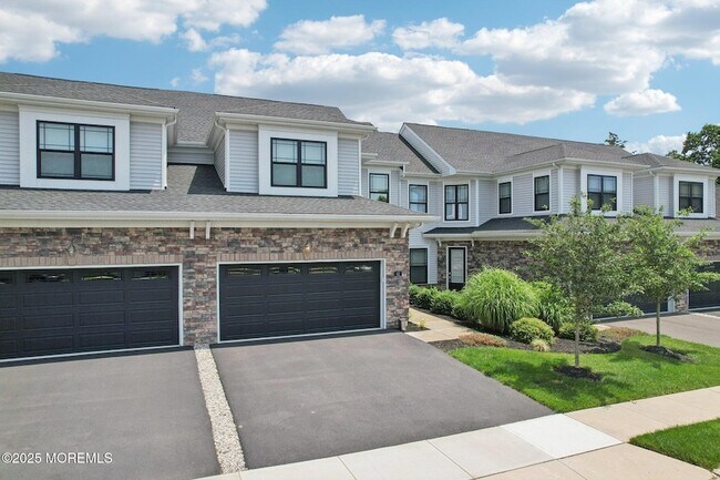 Building Photo - 42 Dogleg Ln
