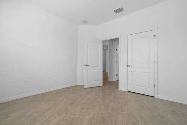 Building Photo - 4373 Lemongrass Dr