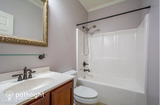 Building Photo - 3 br, 2 bath House - 1023 Skyline Dr UNIT