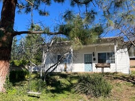 Building Photo - 8960 Camellia Ct