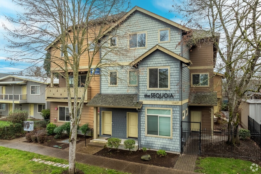 Building Photo - The Sequoia