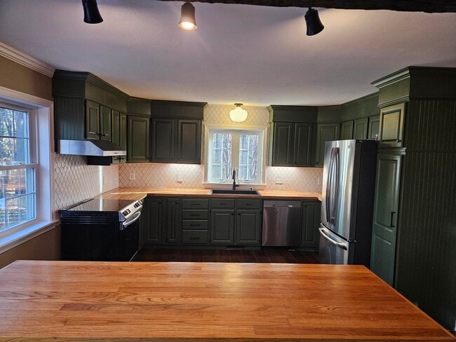 Building Photo - 38 Piscataqua Rd