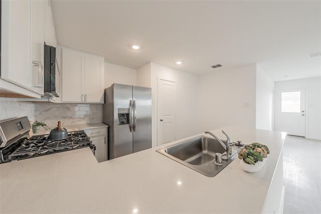 Building Photo - 3013 Tooley Dr