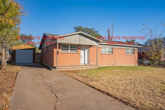 Building Photo - Beautiful 3 bed across from school