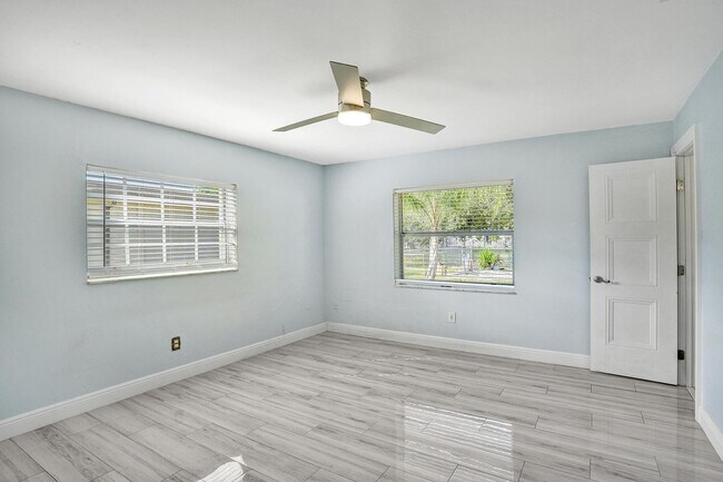 Building Photo - 22335 Boulder St