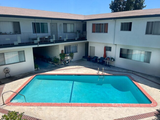 Building Photo - Fulton Gardens Apartments