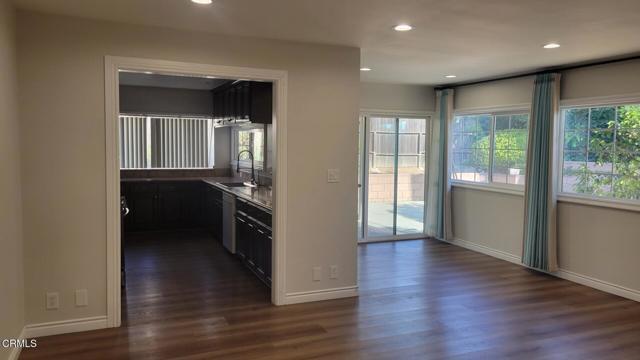 Building Photo - 981 Moonbeam Dr