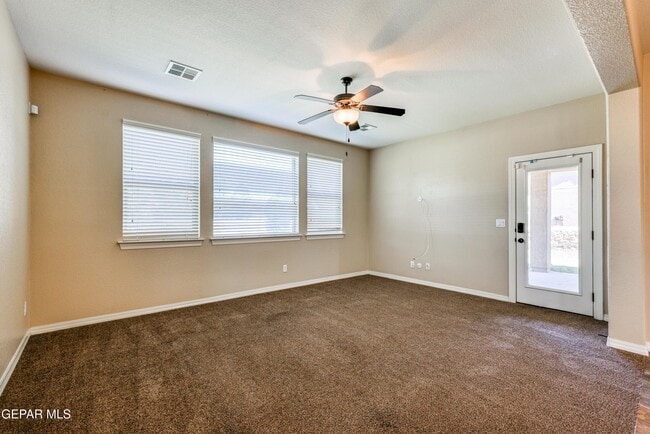 Building Photo - 5525 Valley Cedar Dr