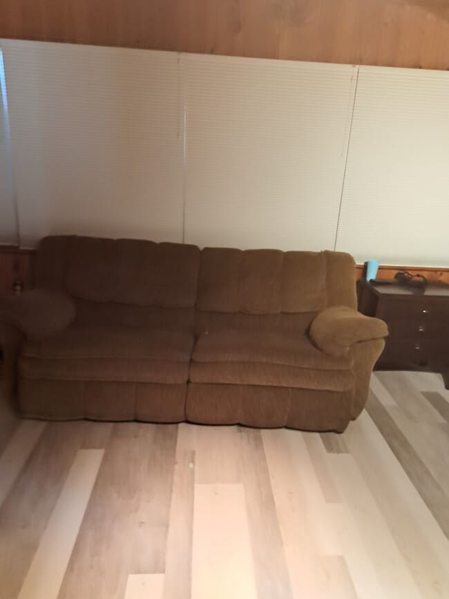 Building Photo - 1065 Mountain View St