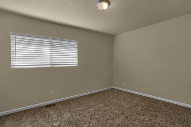 Building Photo - 2488 Washo Cir