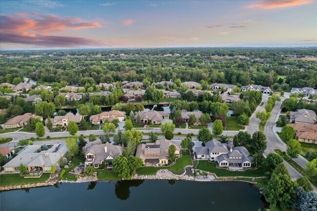 Building Photo - Resort Living in Desirable Eagle Idaho