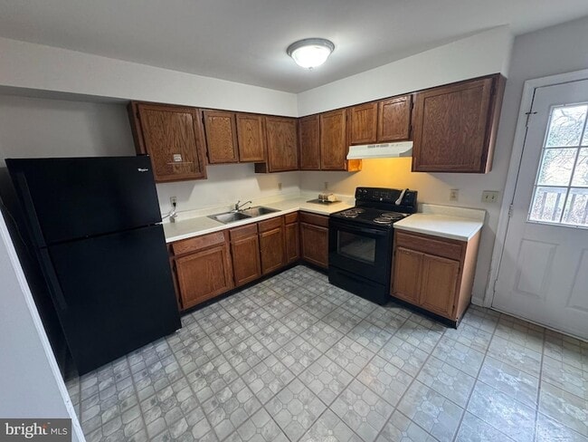 Building Photo - 54 Mallard Ct