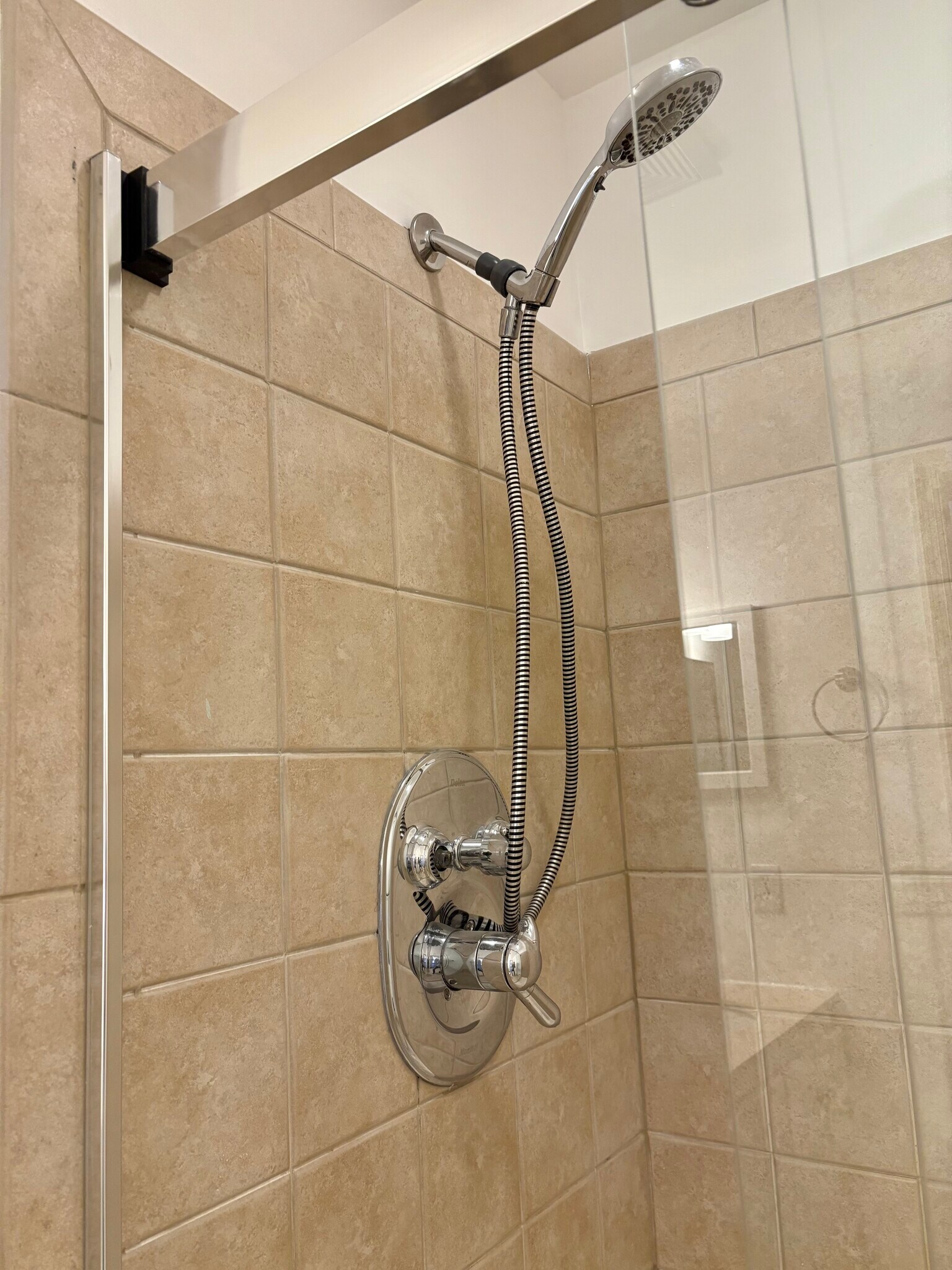 Building Photo - 497 Witney Ct