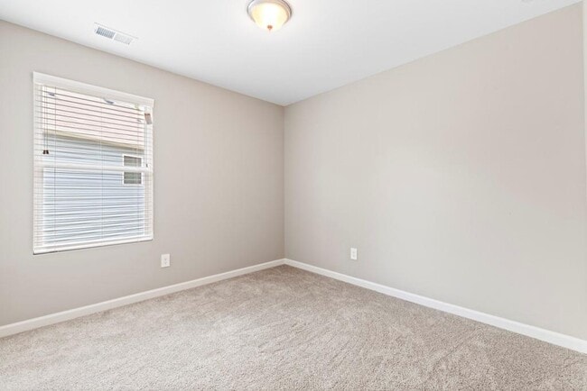 Building Photo - 1038 Valley Rock Dr