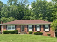 Building Photo - Beautiful 3 Bed 3 Bath Home nestled in St. B!