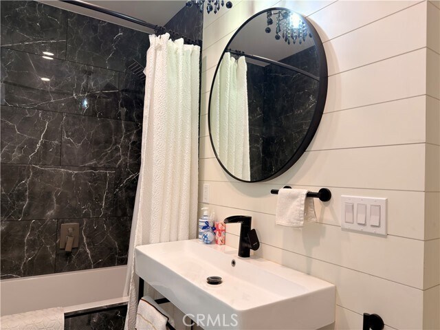 Building Photo - 123 28th St