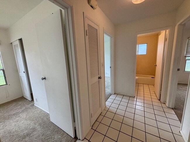 Building Photo - [4 Bed 2 Bath] Single Family Home with Large Backyard in Prime Aiea Location