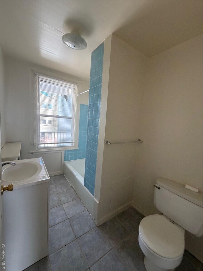 Building Photo - 22 S Eckar St