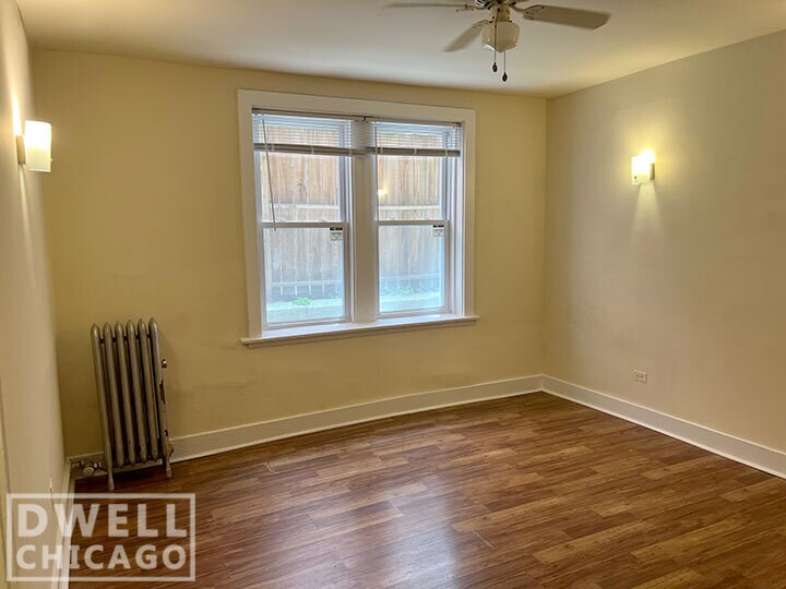 Building Photo - 6900 N Lakewood Ave