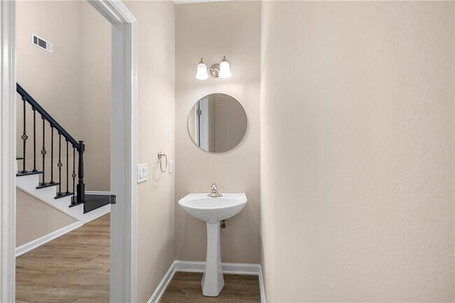 Building Photo - 5705 Cannonero Dr