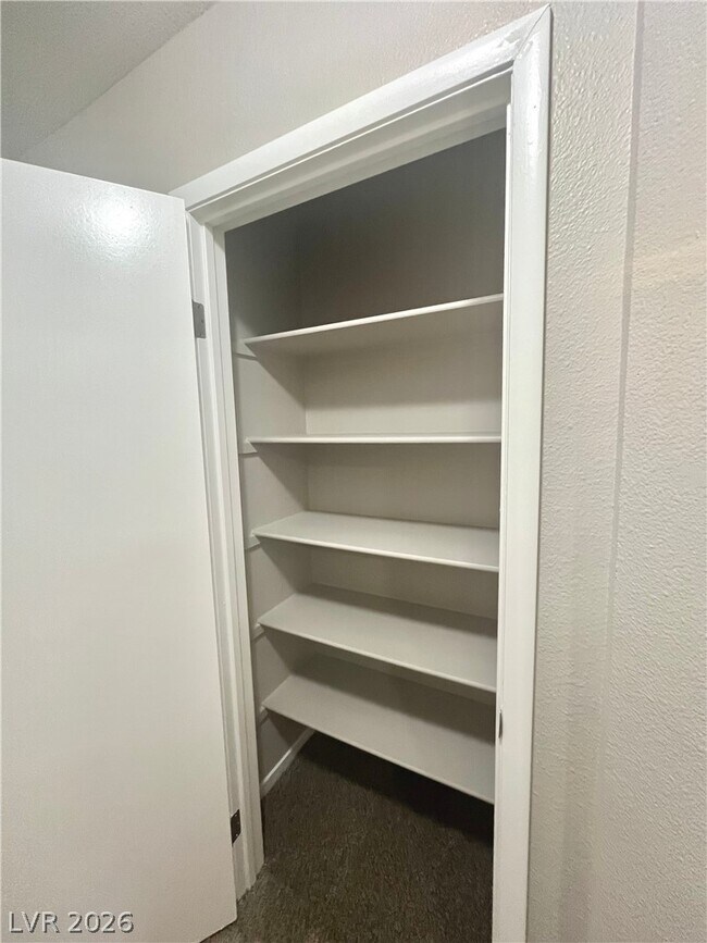 Building Photo - 3701 Cactus Wheel Ct