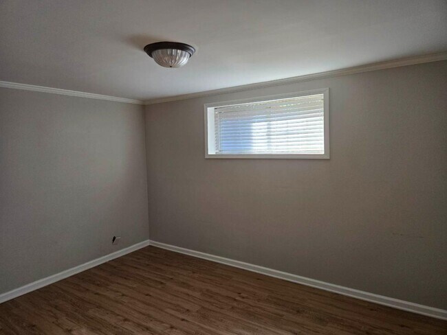 Building Photo - 430 Lindbergh Drive NE