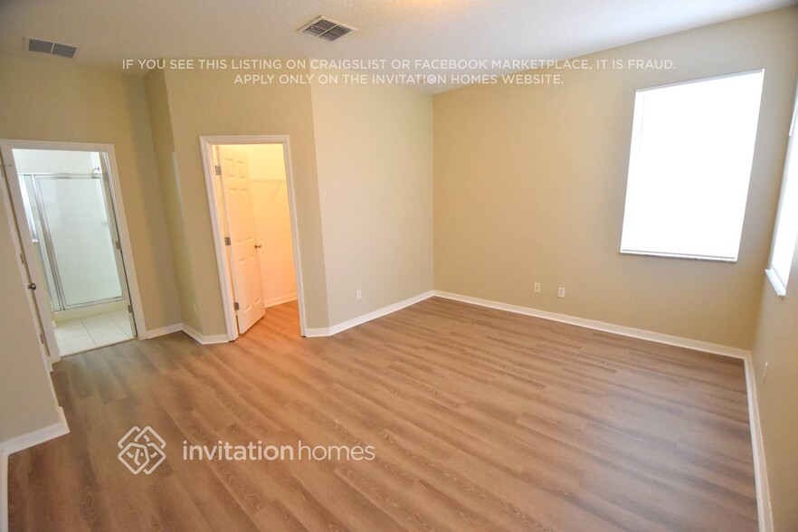 Building Photo - 240 Andover Dr
