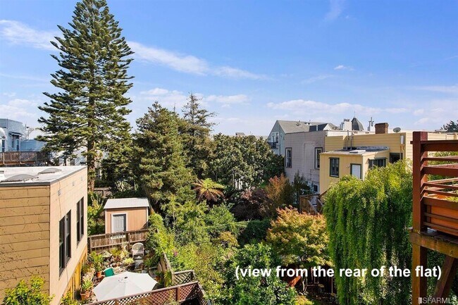 Building Photo - 226-230 Scott St