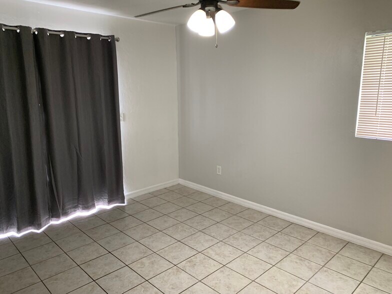 Building Photo - 7380 Albany Rd