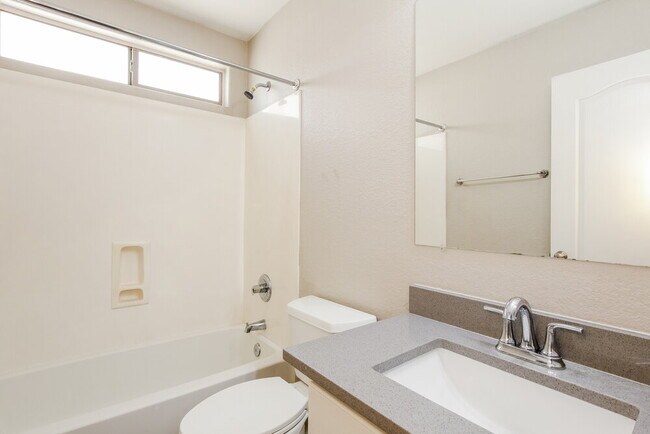 Building Photo - 1709 N 127th Ave