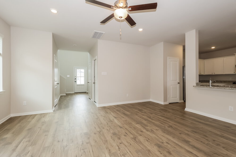 Building Photo - 15652 Plum Brk Dr