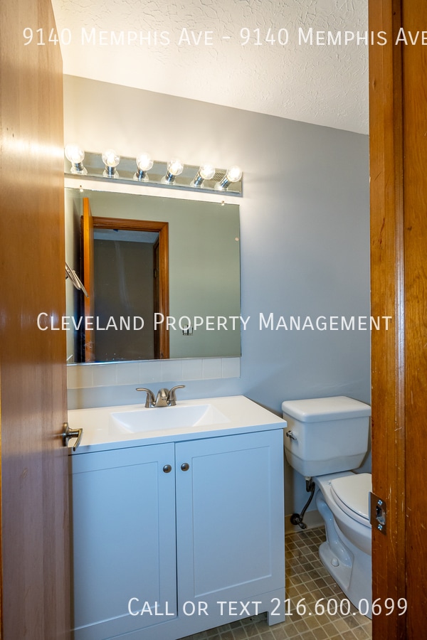 Building Photo - 9140 Memphis Ave