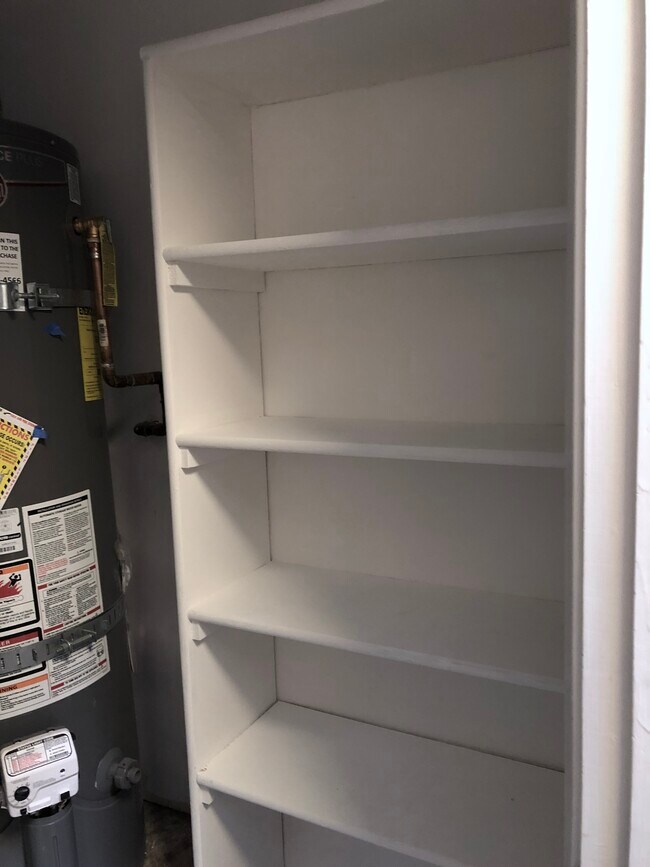 Pantry Storage - 2405 Deer Tree Ct