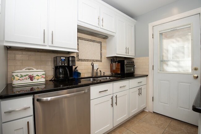 Building Photo - 8253 Karlov Ave