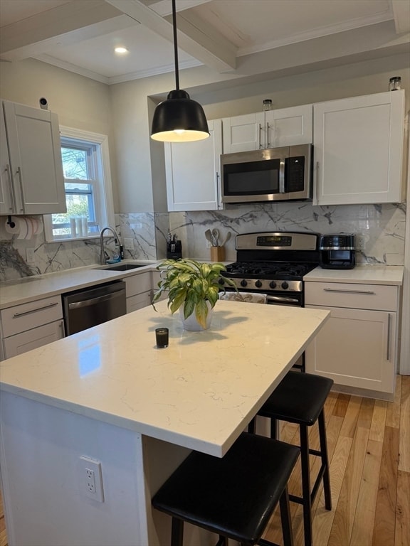 Building Photo - 86 Oak St