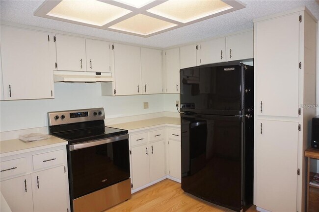 Building Photo - 10832 SW 85th Terrace